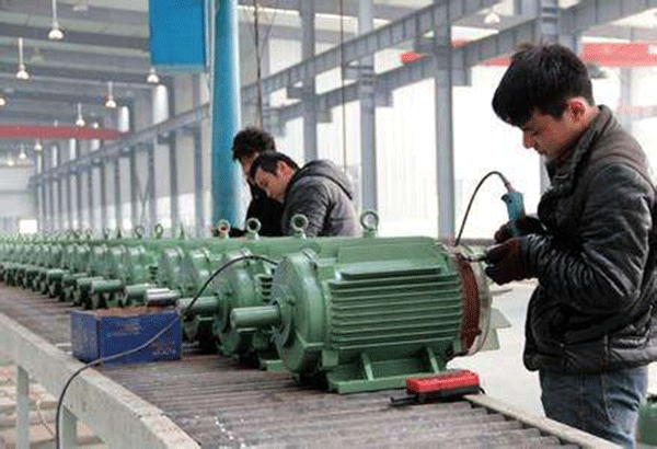 三相異步電動機在運轉中突然停止運行是怎么回事？