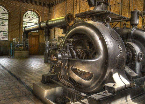 直流電機(jī)和交流電機(jī)的感應(yīng)電樞原理。