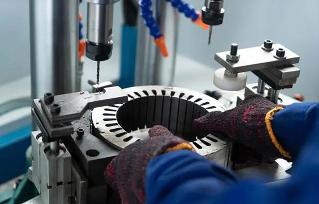 3種減輕電機(jī)重量和提高效率的方法？